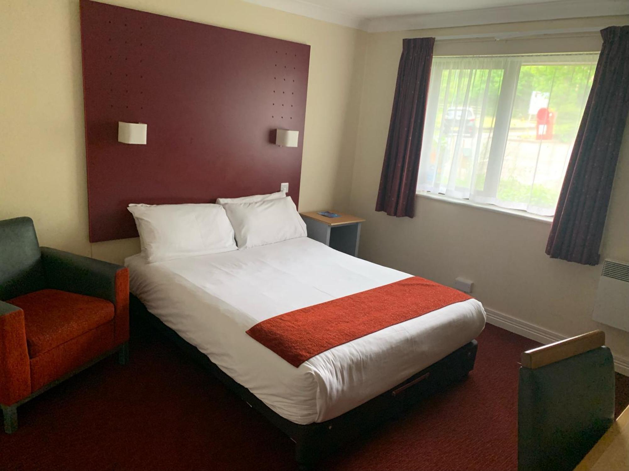 Days Inn Southampton Rownhams Chilworth  Exterior photo