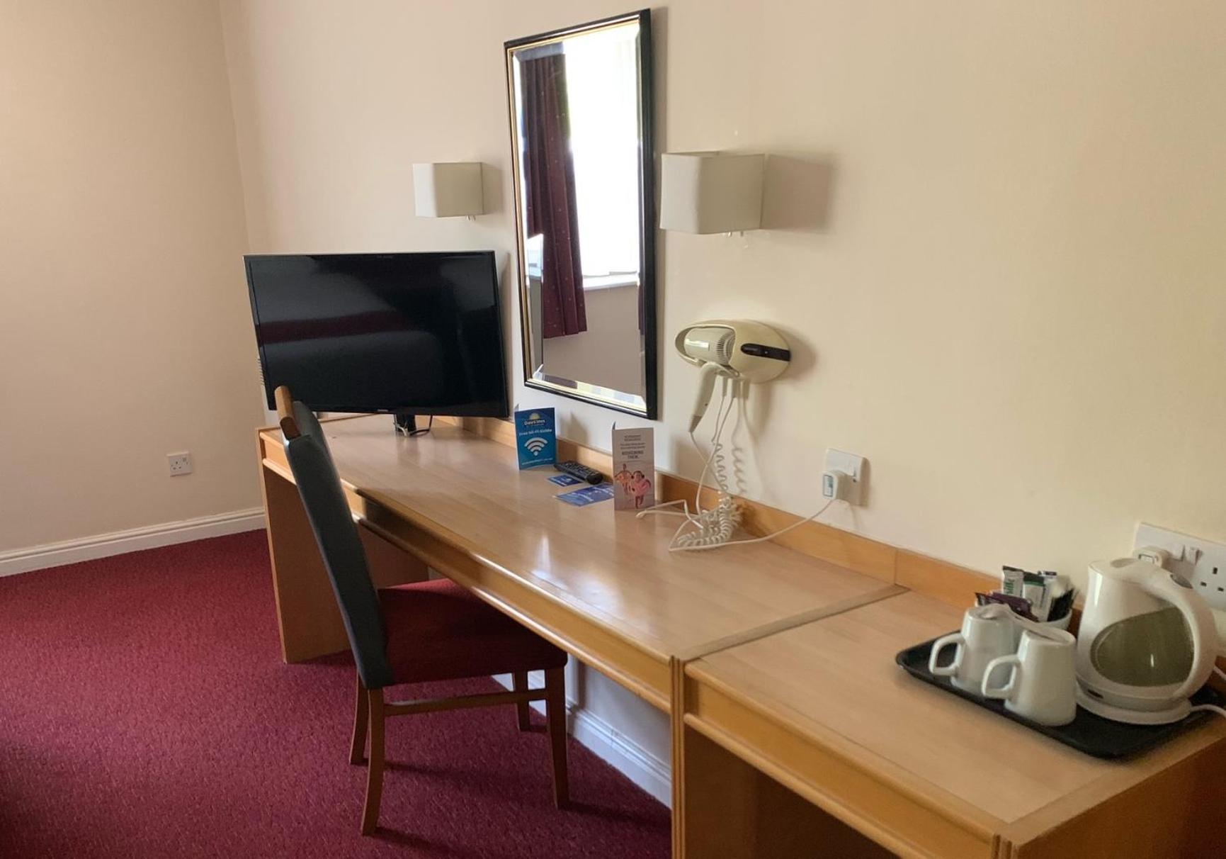 Days Inn Southampton Rownhams Chilworth  Room photo