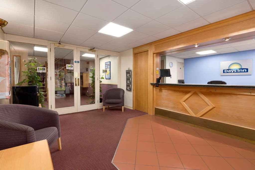 Days Inn Southampton Rownhams Chilworth  Interior photo
